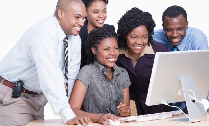 black-people-computer-smiling